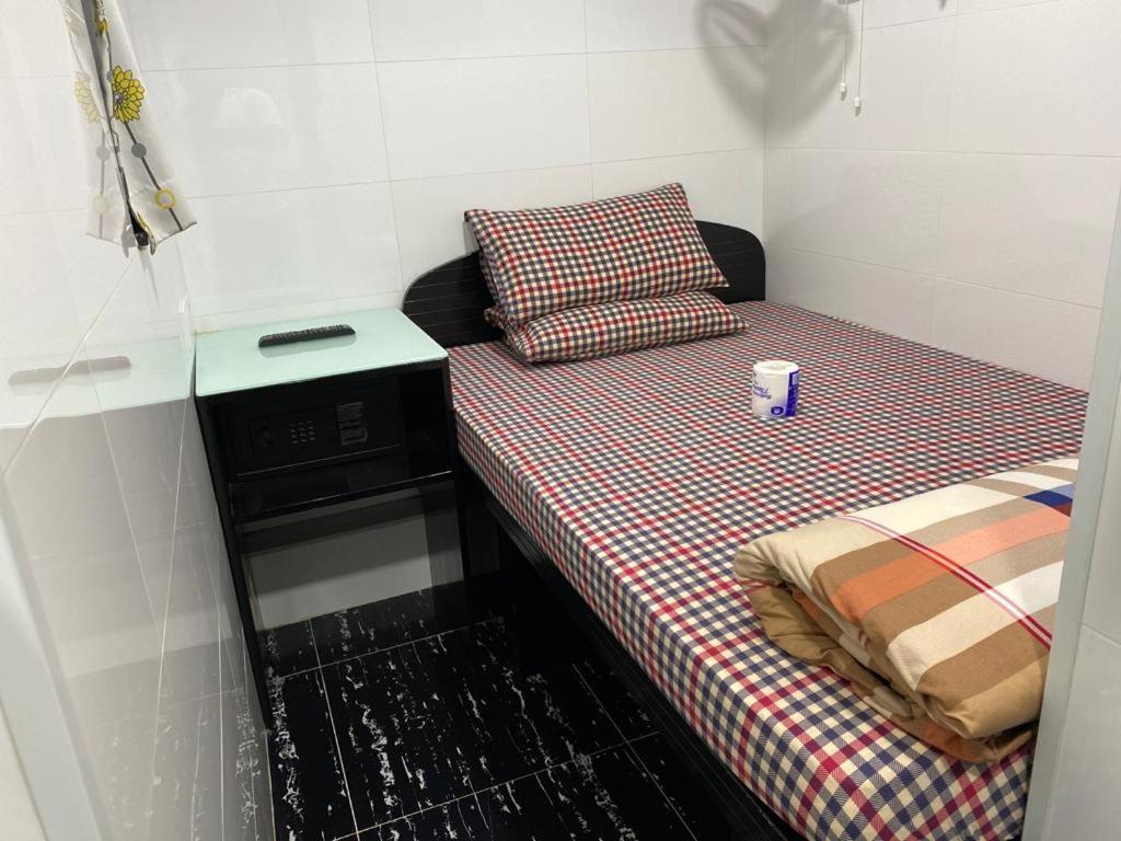 Day And Night Hostel Block D 10Th Floor Hongkong Eksteriør bilde
